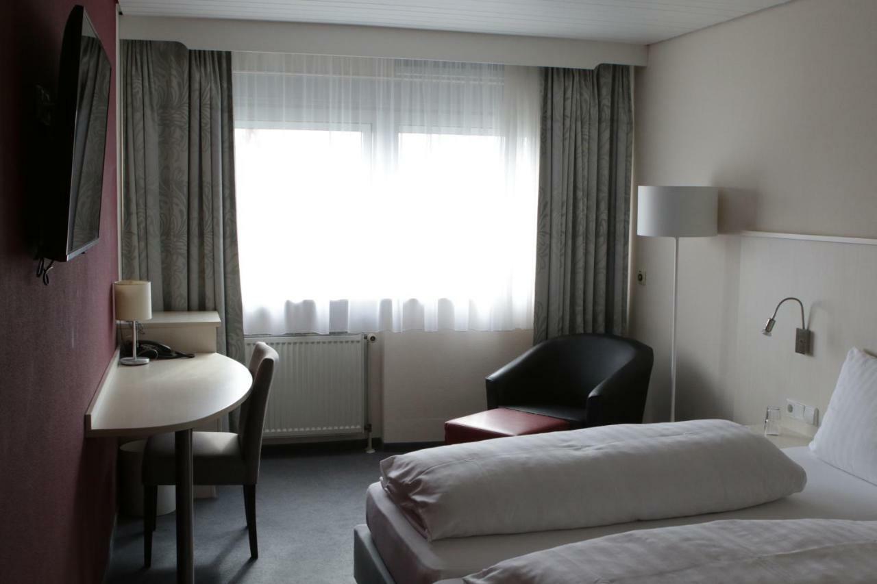 Hotel Baeren Gärtringen Esterno foto